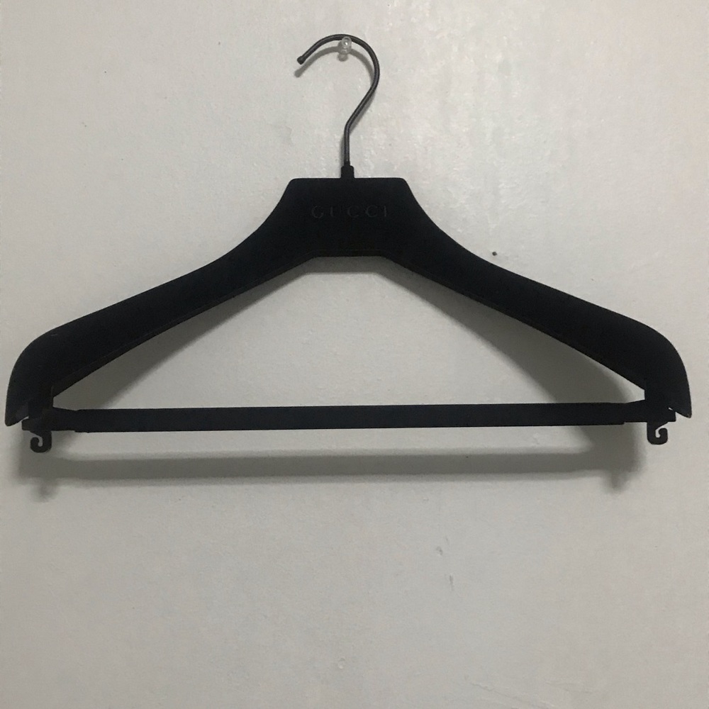 Gucci White Garment Bag x Black Velvet Hanger - Picture 3 of 4